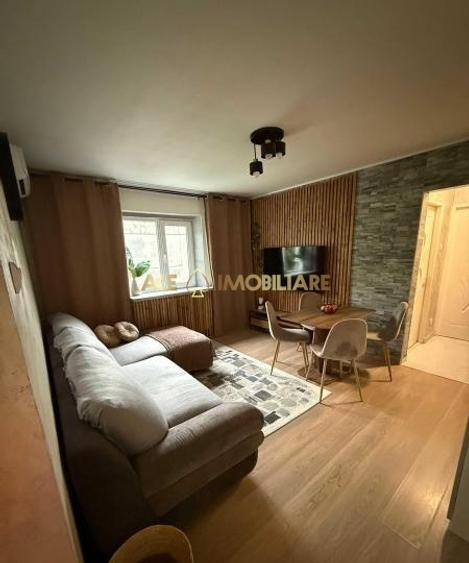 Apartament cu 2 camere decomandat, mobilat în P-ța Reșița