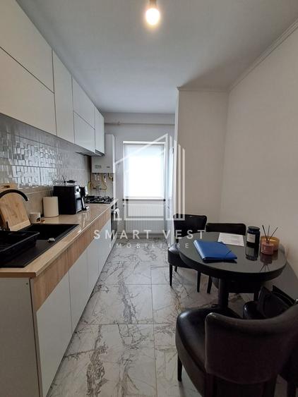 Apartament cu 3 camere semidecomandat, mobilat în Micro 17
