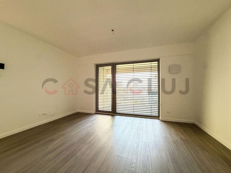 Apartament cu 3 camere decomandat în Iris