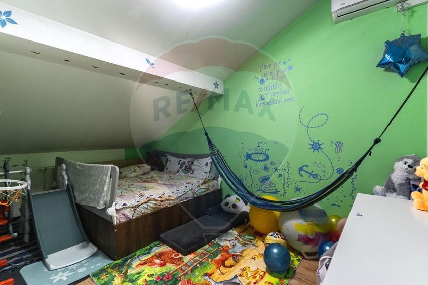 Apartament cu 3 camere decomandat, mobilat în Sânpetru