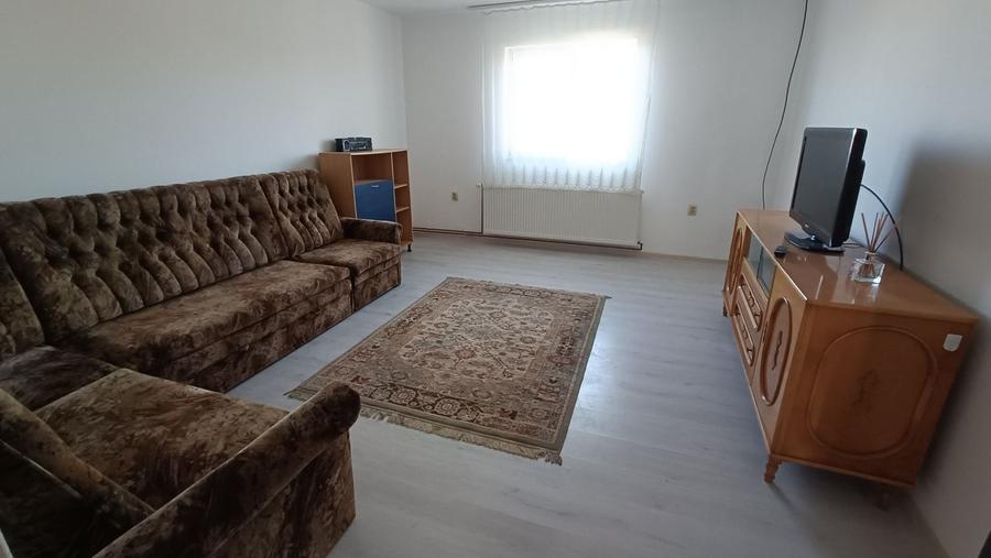 Casă cu 2 camere în Central