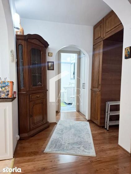 Apartament cu 2 camere decomandat în Central
