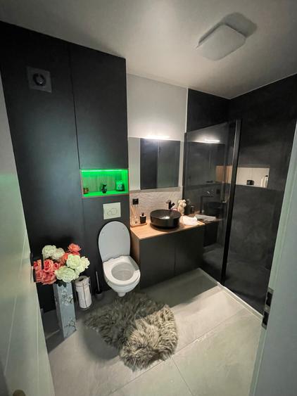 Apartament cu 2 camere semidecomandat în Florești