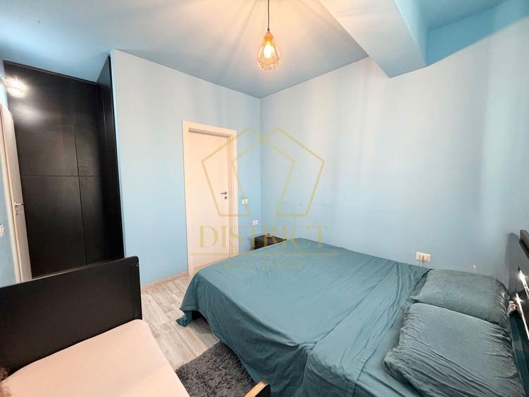 Apartament cu 3 camere semidecomandat, mobilat în Girocului