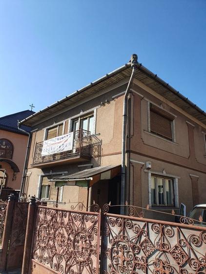 Casă cu 3 camere în Florești