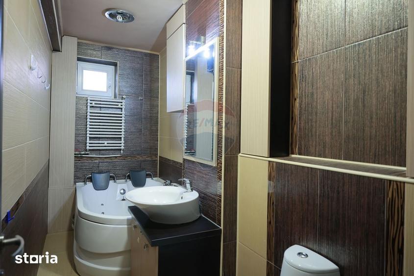 Apartament cu 3 camere semidecomandat în Rogerius