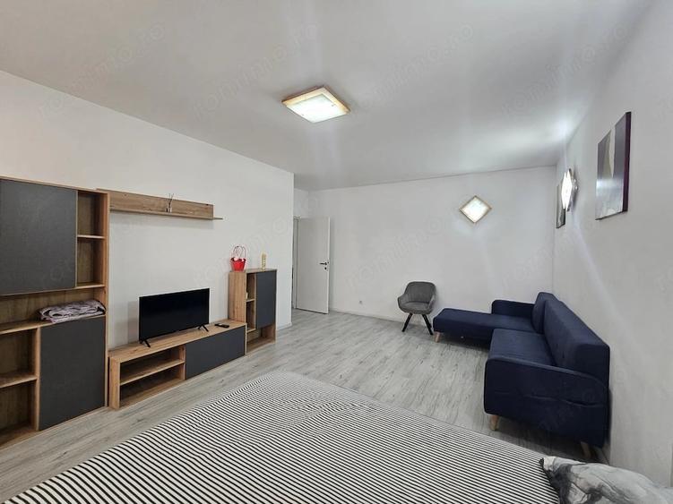 Apartament cu 2 camere decomandat în Pietroasa