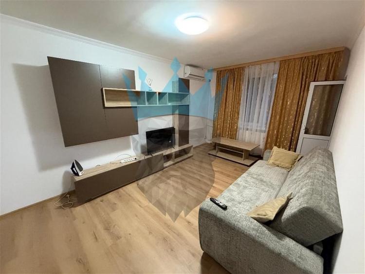 Apartament cu 2 camere decomandat, mobilat în Vitan