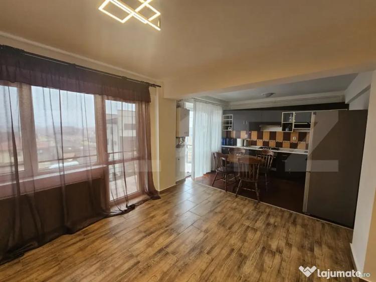 Apartament cu 3 camere decomandat, mobilat în Craiovița Nouă