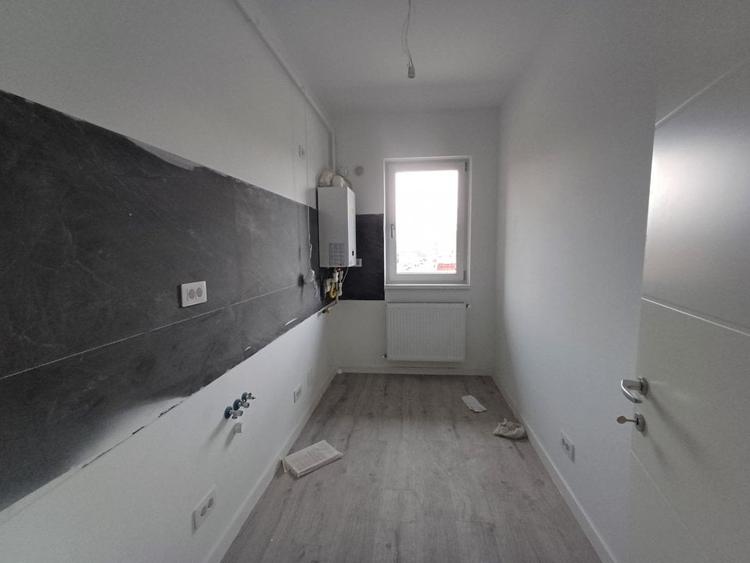 Apartament cu 3 camere decomandat în Frumoasa