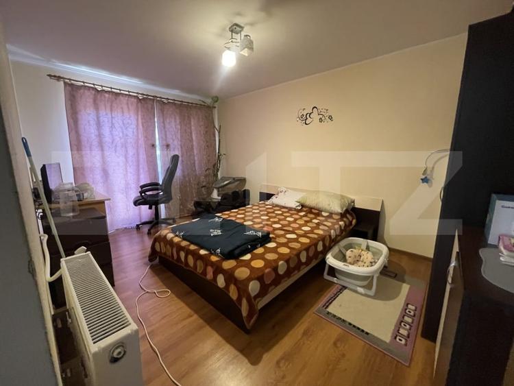 Casă individuală cu 5 camere cu Canalizare în Sud-Vest