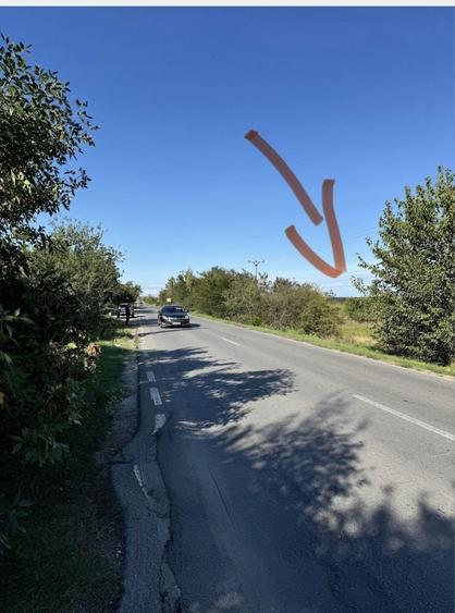 Teren de 6700 mp, în Butimanu