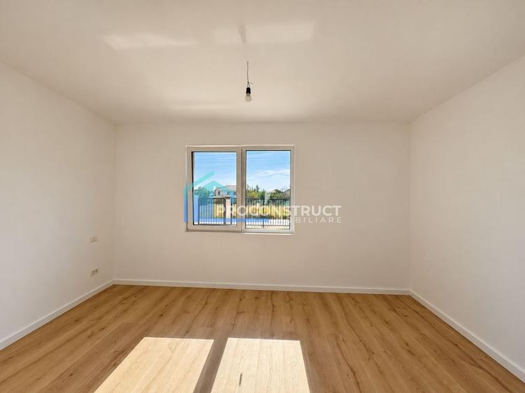Duplex cu 4 camere cu Canalizare în Dumbrăvița