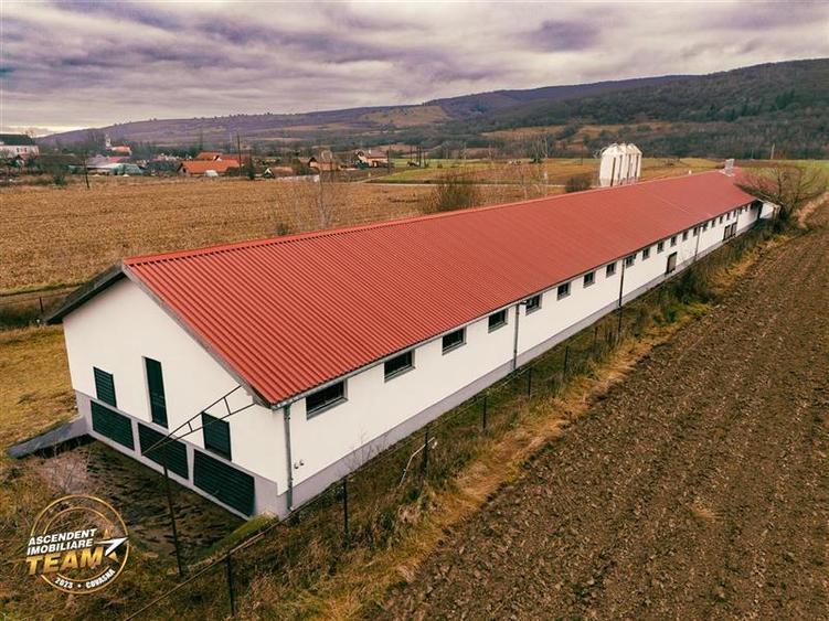 Spațiu industrial, de 794 mp, în Malnaș