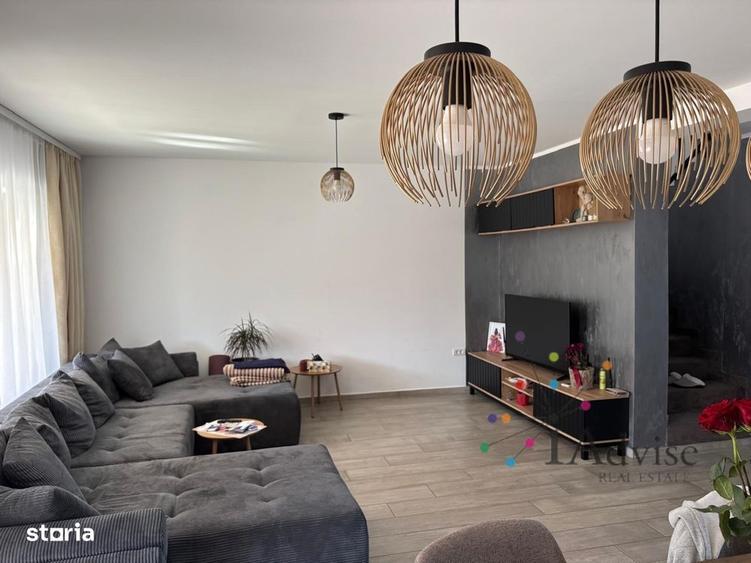 Casă cu 4 camere cu Teren 300 Mp în Central