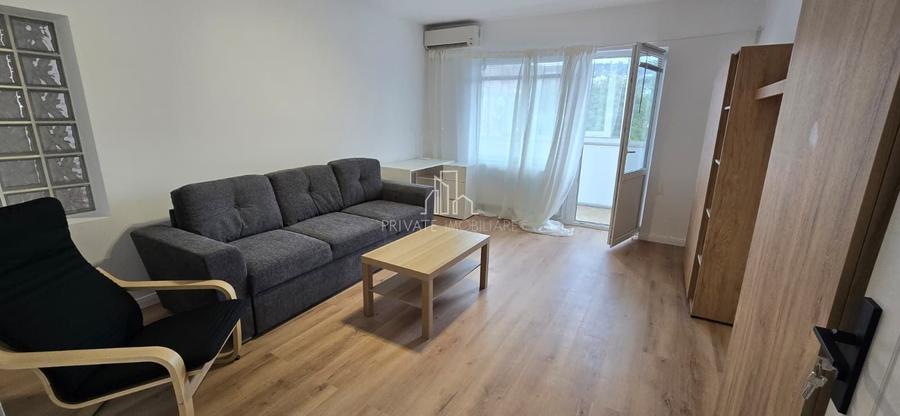 Apartament cu 2 camere decomandat în Cornișa