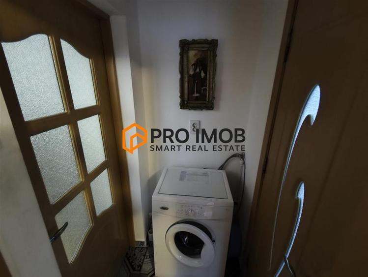 Apartament cu 3 camere semidecomandat, mobilat în 1 Decembrie