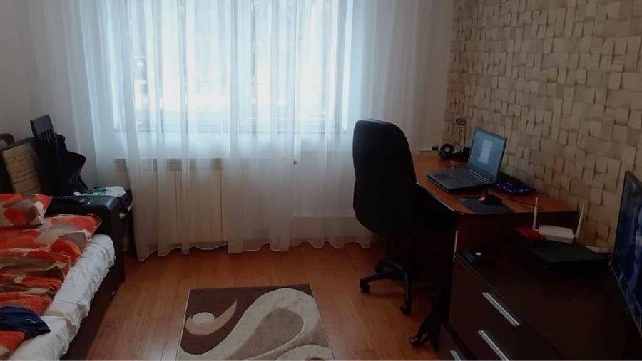 Apartament cu 2 camere decomandat în Plopilor