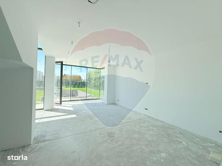 Casă cu 4 camere în Dumbrăveni