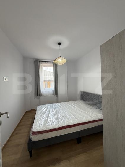 Apartament cu 3 camere semidecomandat, mobilat în Chinteni