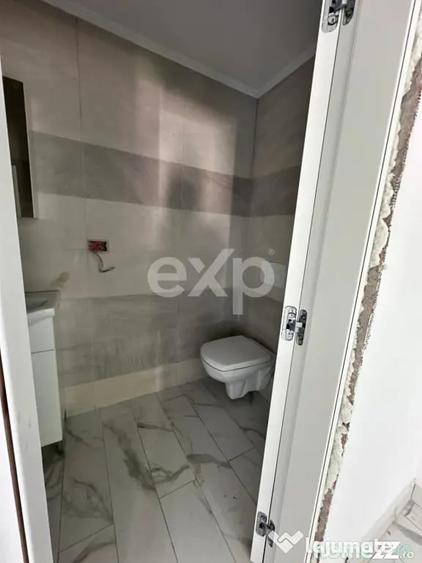 Apartament cu 2 camere semidecomandat în Micro 8