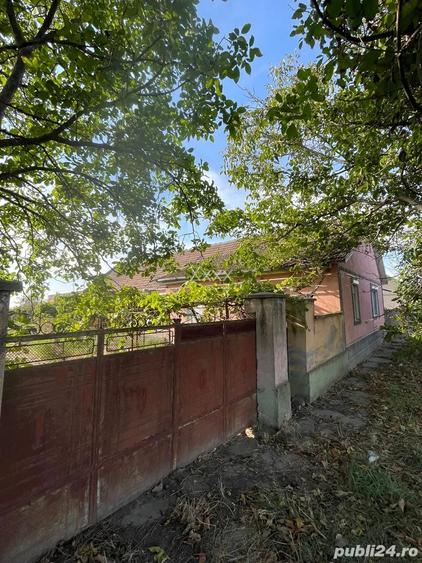 Casă cu 4 camere în Sânpetru Mare