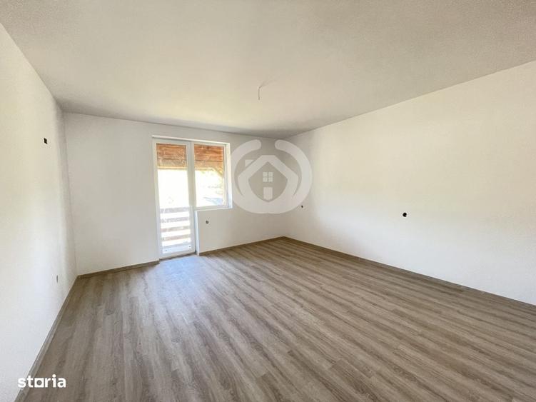Casă cu 4 camere cu Teren 250 Mp în Central