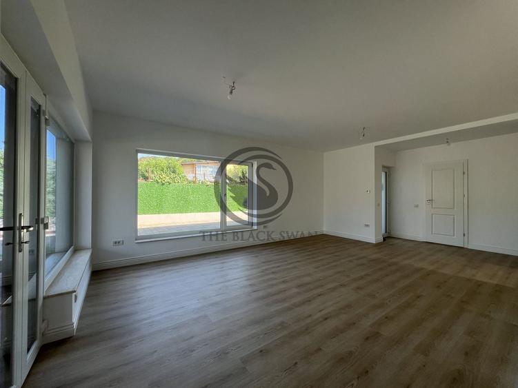Duplex cu 4 camere cu Canalizare în Central