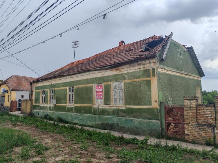 Casă individuală cu 5 camere cu Canalizare în Pișchia