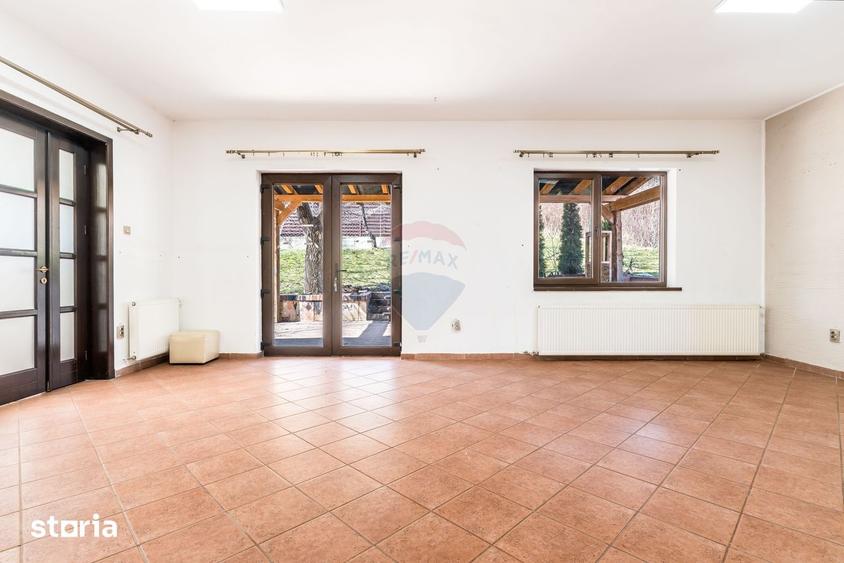 Casă cu 7 camere cu Teren 700 Mp în Grigorescu
