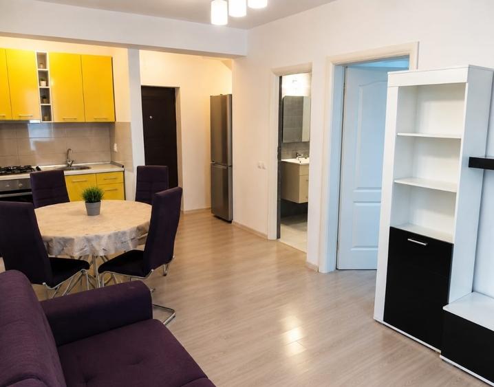 Apartament cu 2 camere semidecomandat în Jiului