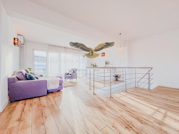 Penthouse cu 5 camere decomandat, mobilat în Bună Ziua
