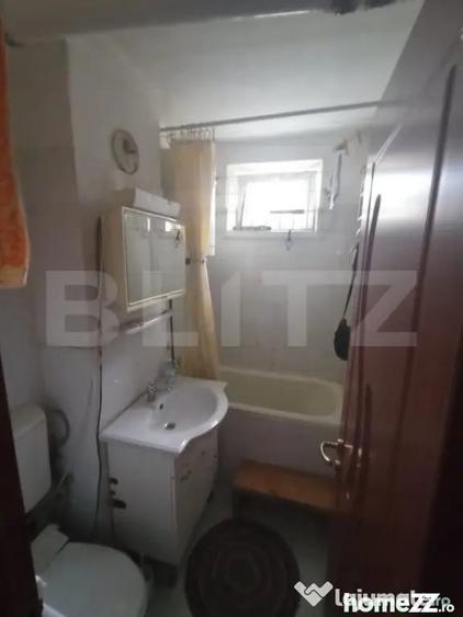 Apartament cu 2 camere decomandat în Industrială