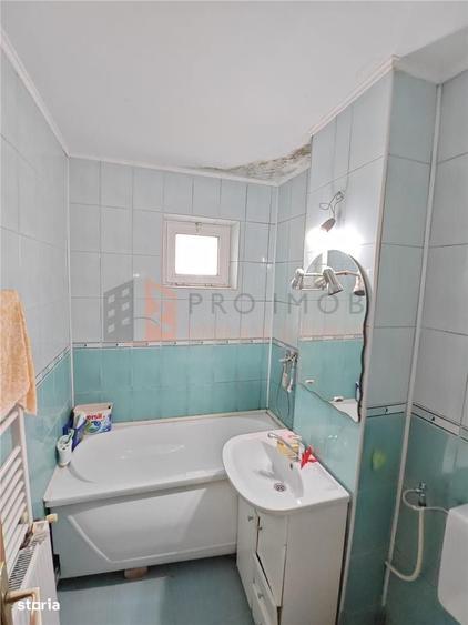 Apartament cu 2 camere decomandat în Băceni