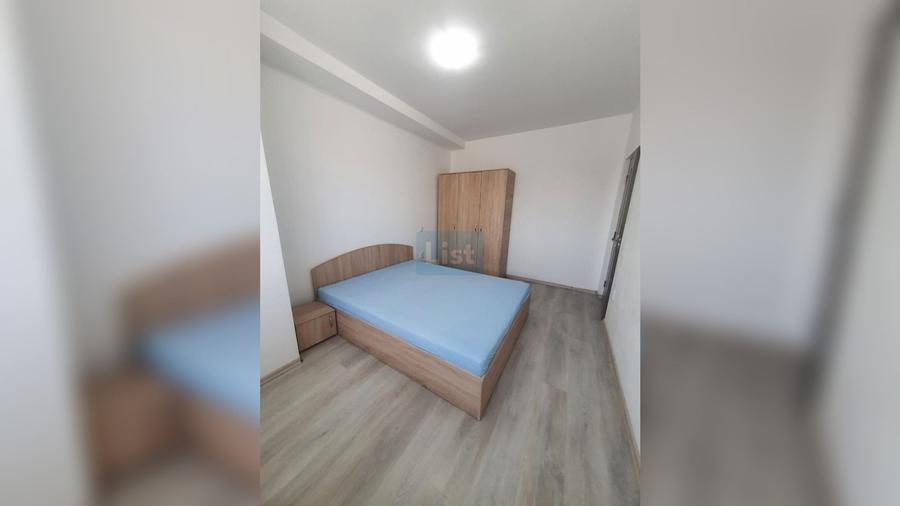 Apartament cu 3 camere semidecomandat în Iris