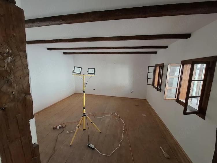 Casă cu 3 camere cu Teren 1850 Mp în Rod