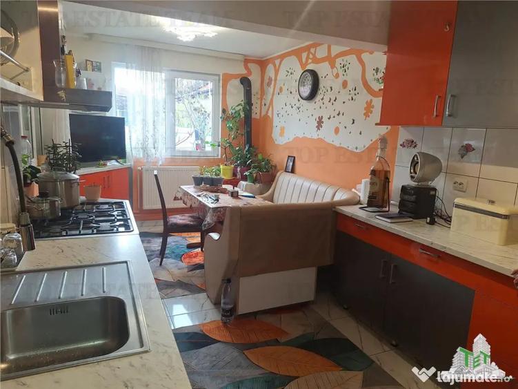 Casă cu 5 camere cu Teren 182 Mp în Colentina