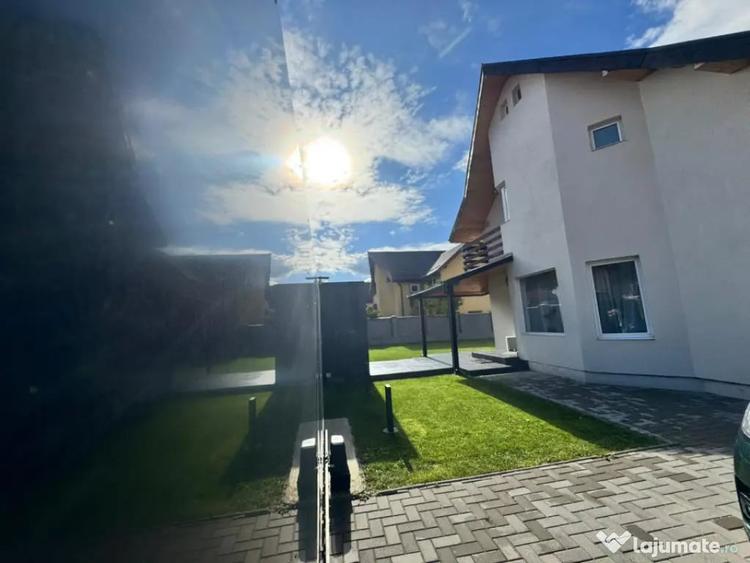 Casă cu 4 camere cu Teren 404 Mp în Mocira