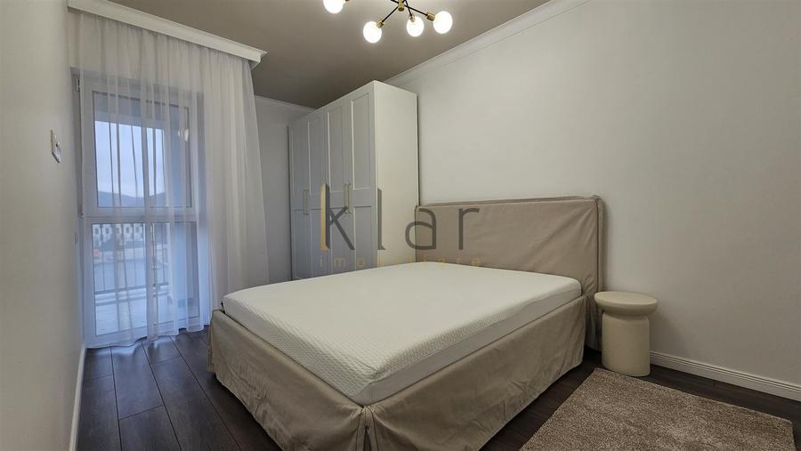 Apartament cu 3 camere semidecomandat, mobilat în Florești