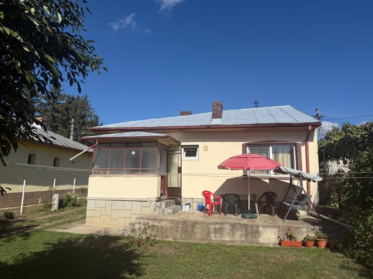 Casă cu 2 camere în Central