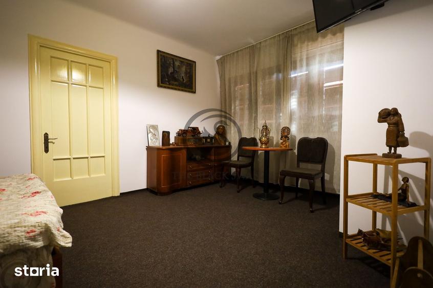Casă cu 7 camere cu Teren 1436 Mp în Băneasa