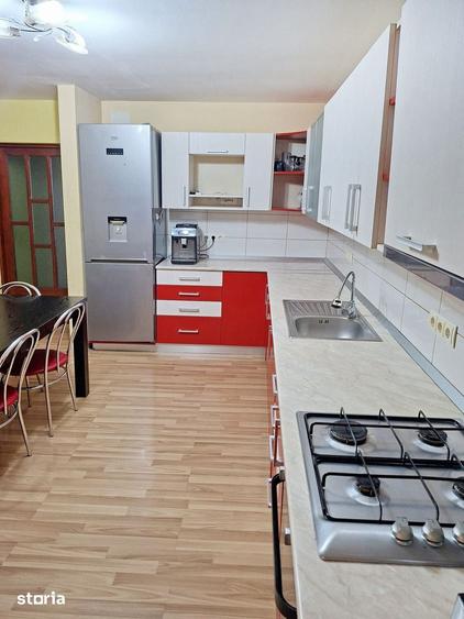 Casă cu 5 camere decomandat cu Teren 780 Mp în Săcălaz