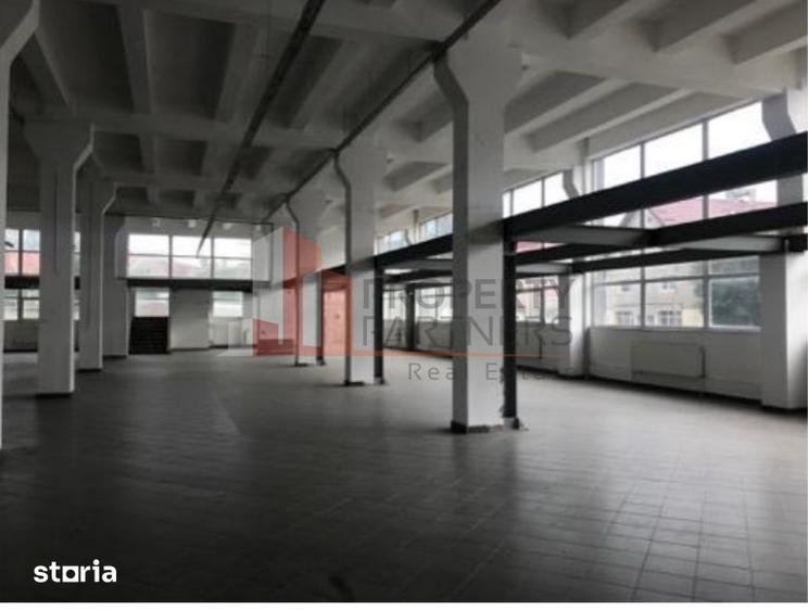 Spațiu comercial, de 3,140 mp, în Centrul Istoric