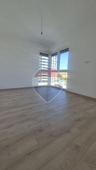Apartament cu 3 camere decomandat în UTA