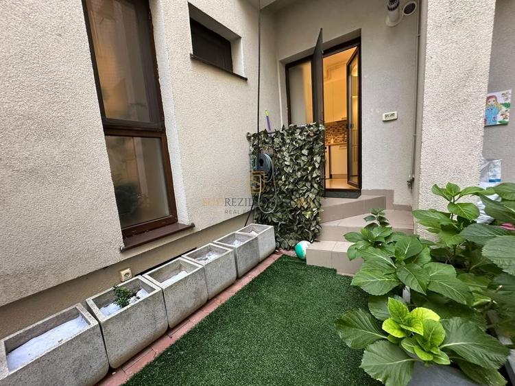 Casă individuală cu 4 camere cu Canalizare în Central