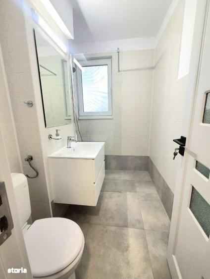 Apartament cu 2 camere decomandat în Cornișa