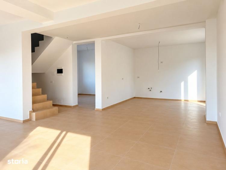 Casă cu 4 camere în Central