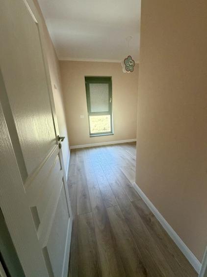 Duplex cu 4 camere cu Canalizare în Covaci