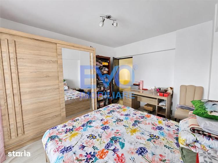 Apartament 3 camere, boxa, decomandat, Independentei - 12