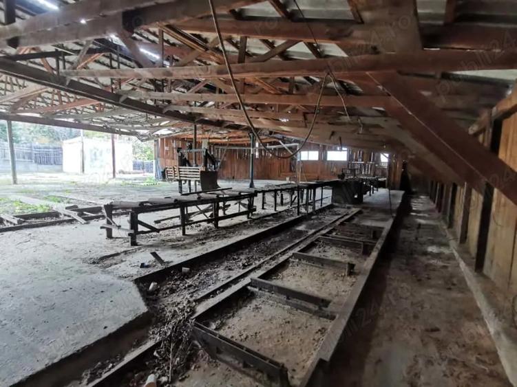 Spațiu comercial, de 1,350 mp, în Chirlești
